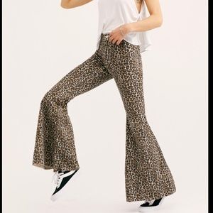 Free People Cheetah Float On Flares